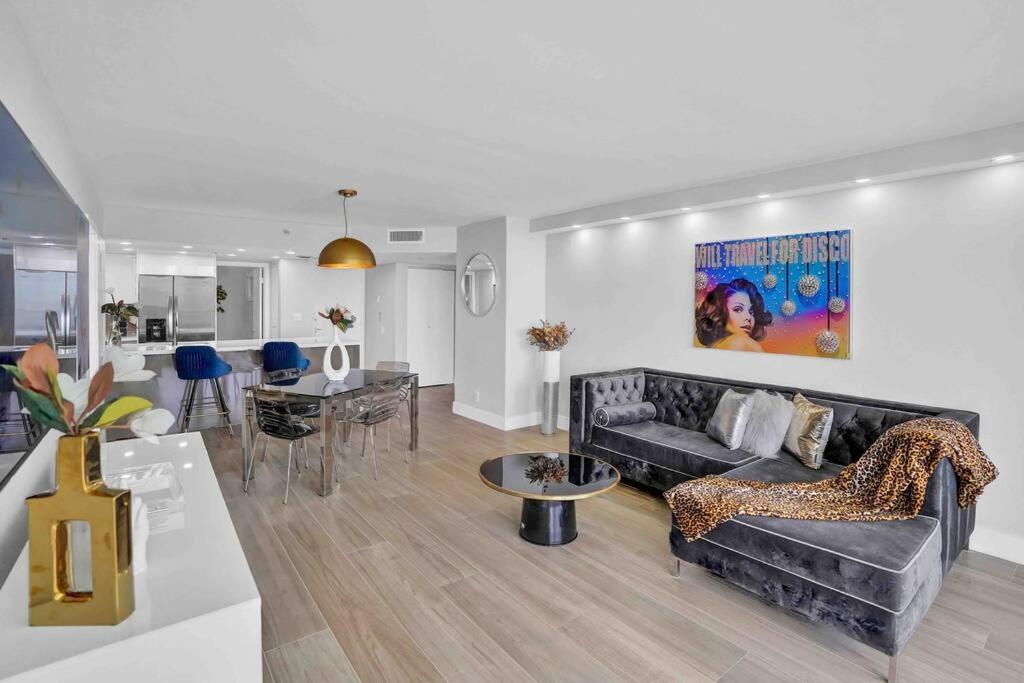Big Energy! Water Views And Newly Renovated! Apartamento Miami